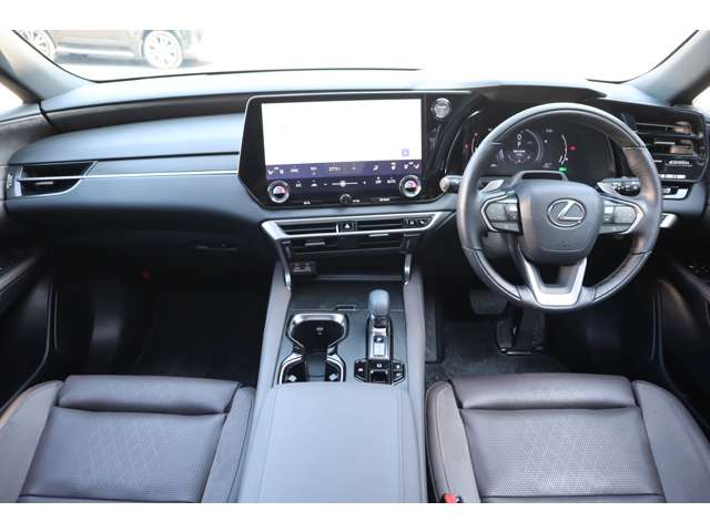 Lexus RX 8