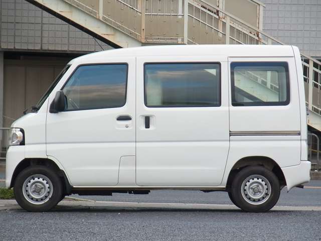 Nissan NV100 Clipper 5