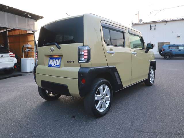 Daihatsu Taft 9