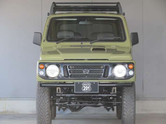 Suzuki Jimny 10