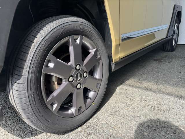 Daihatsu Taft 8
