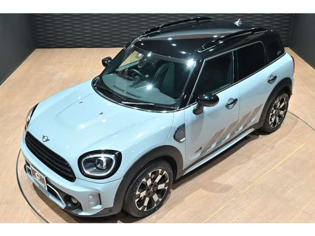 MINI Crossover 8