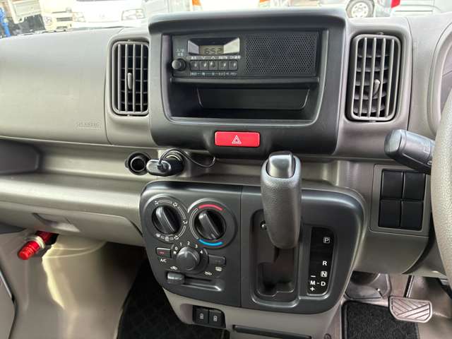Nissan NV100 Clipper 9