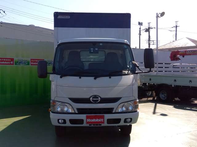 Hino Dutro 2