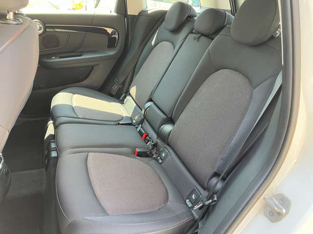 MINI Crossover 12