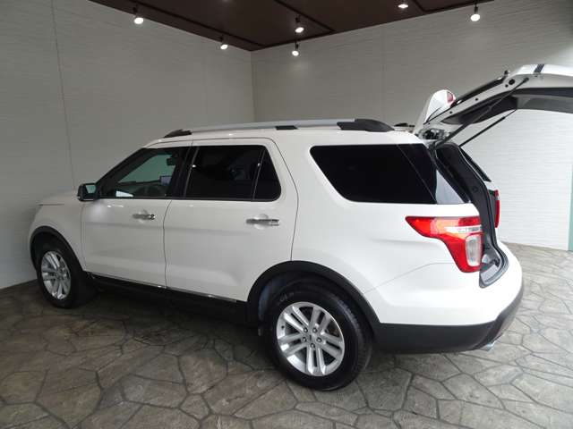 Ford Explorer 11