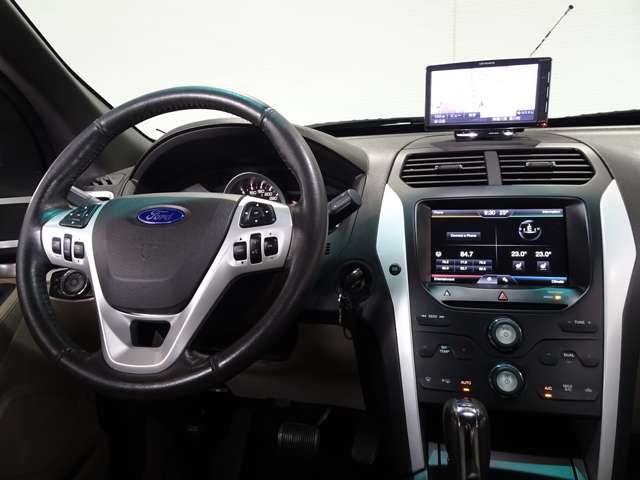 Ford Explorer 5
