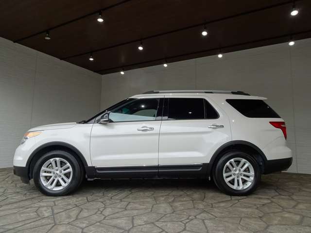 Ford Explorer 9