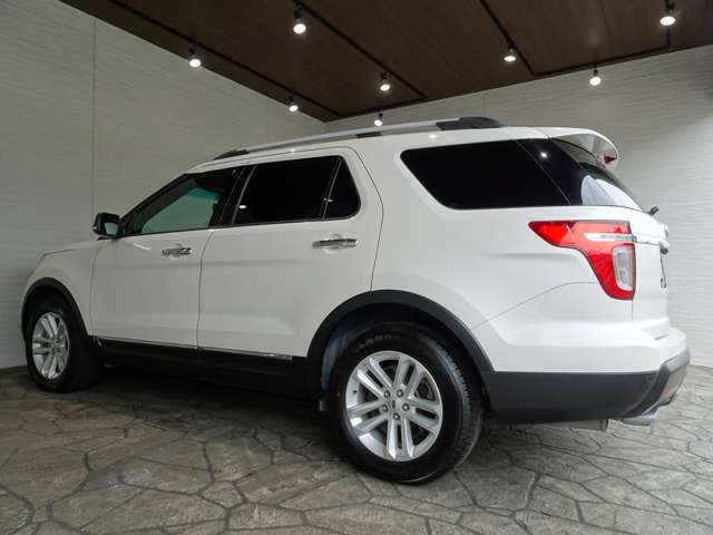 Ford Explorer 10