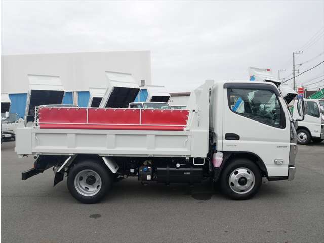 Mitsubishi Fuso Canter 7
