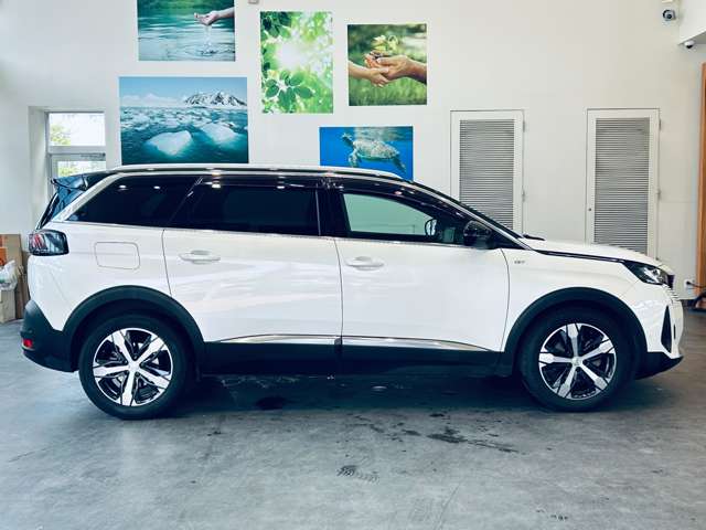 Peugeot 5008 8