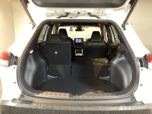 Toyota Corolla Cross 9