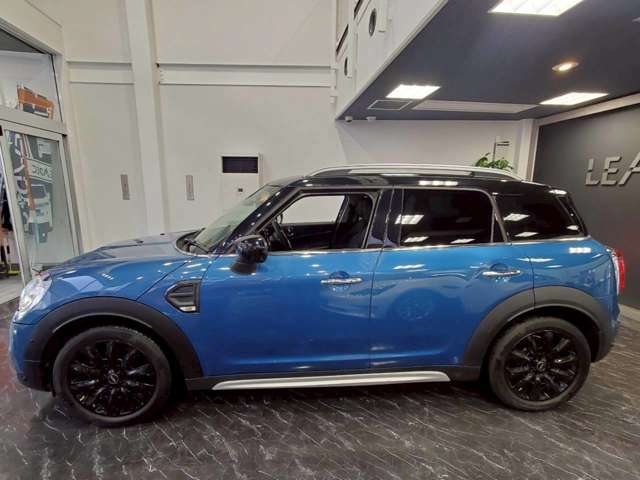 MINI Crossover 7