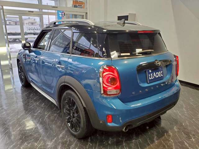 MINI Crossover 8