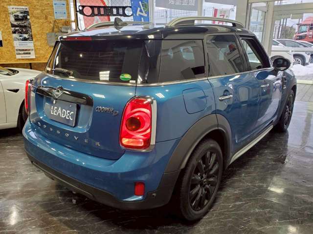 MINI Crossover 10