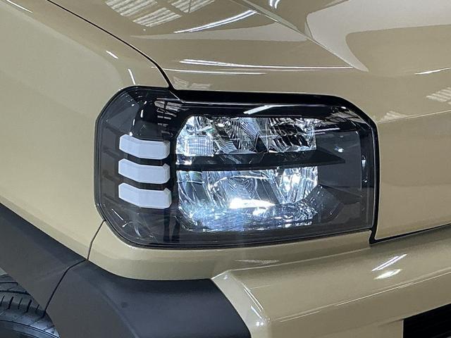 Daihatsu Taft 8