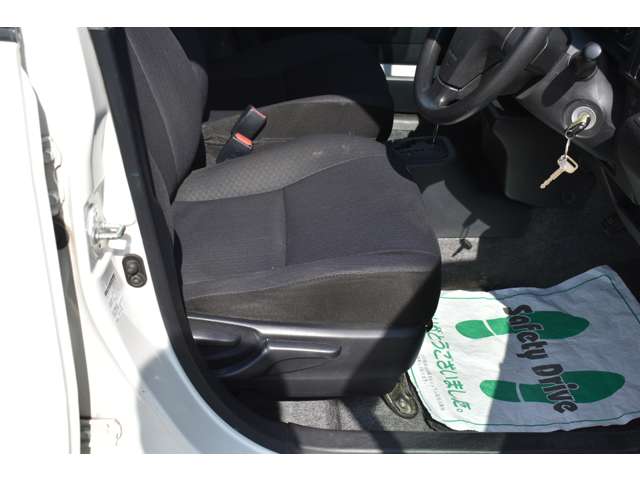 Toyota Probox Van 8