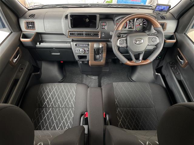 Daihatsu Atrai 4