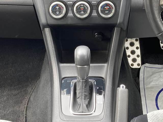 Subaru Impreza XV 12