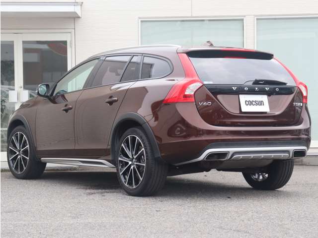 Volvo V60 Cross Country 10