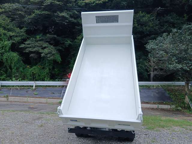Mitsubishi Fuso Canter 12