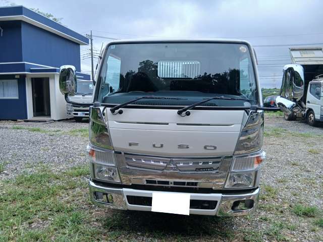 Mitsubishi Fuso Canter 2