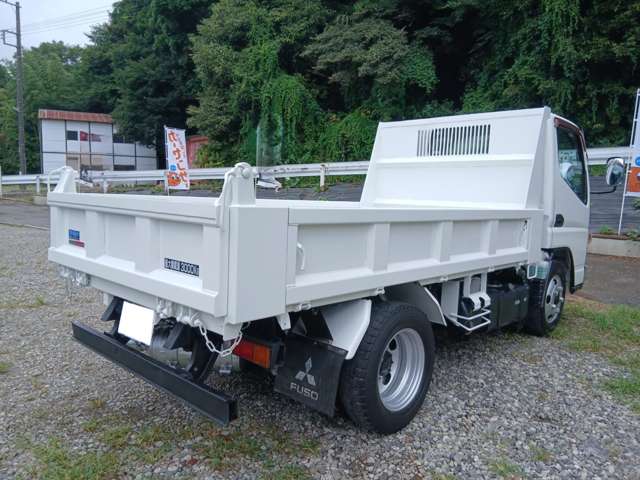 Mitsubishi Fuso Canter 5