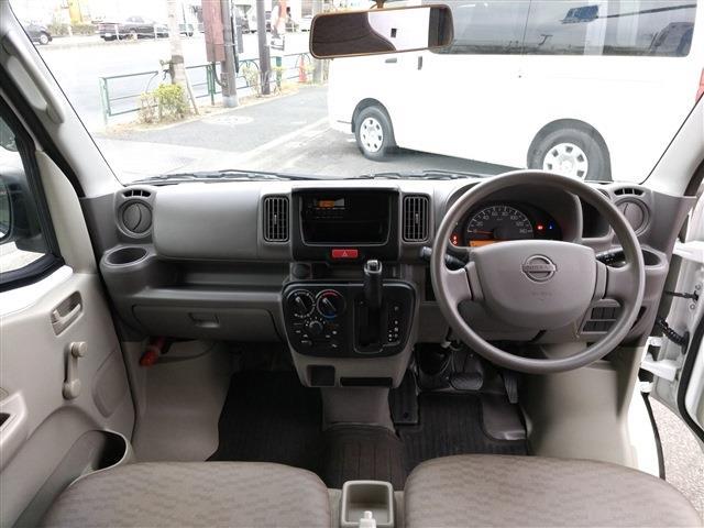 Nissan NV100 Clipper 11