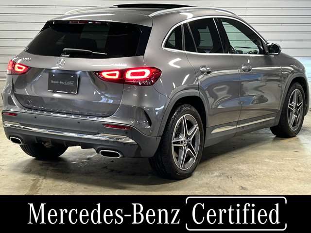 Mercedes-Benz GLA-Class 4