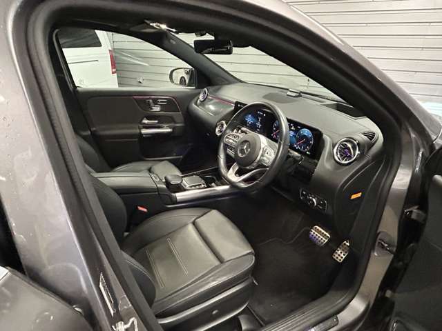 Mercedes-Benz GLA-Class 7