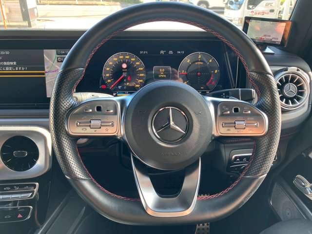 Mercedes-Benz G-Class 9