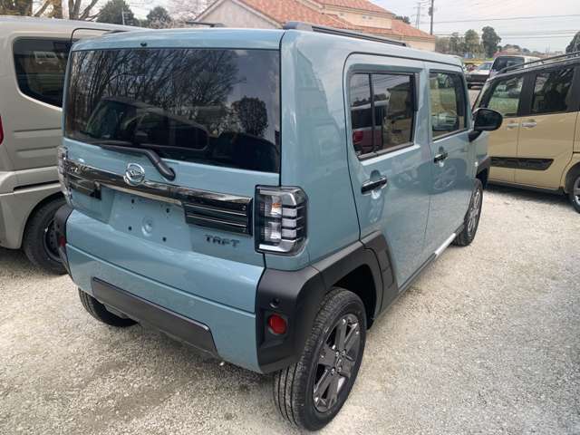 Daihatsu Taft 7