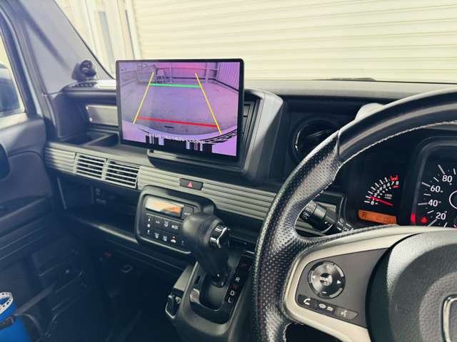 Honda N-VAN 12
