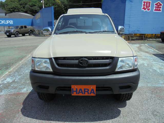 Toyota Hilux 3