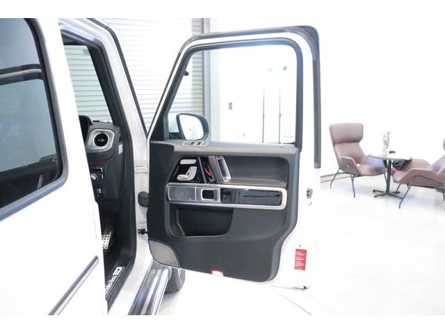 Mercedes-Benz G-Class 12