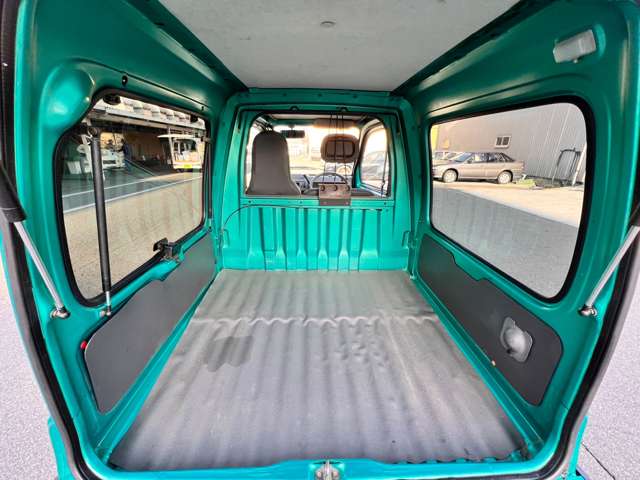 Daihatsu Midget II 10