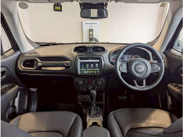 Jeep Renegade 9