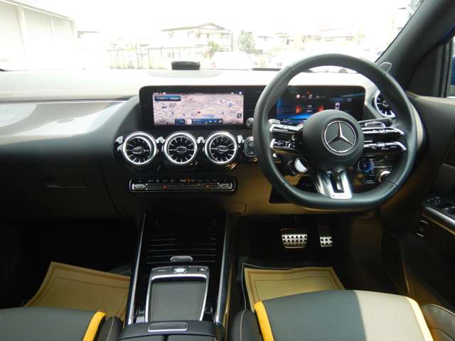 Mercedes-Benz GLA-Class 9