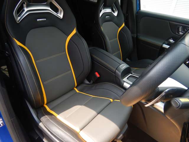 Mercedes-Benz GLA-Class 10