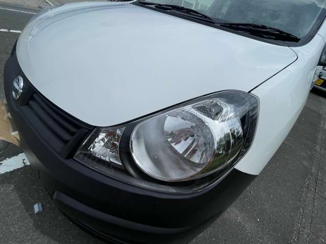 Nissan AD 11