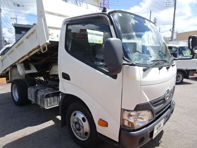 Hino Dutro 12