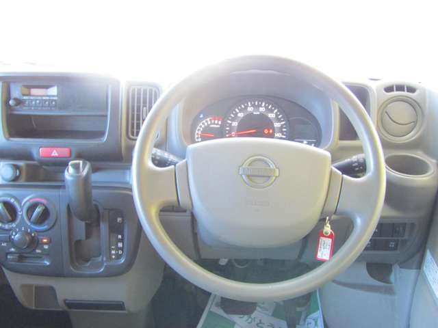 Nissan NV100 Clipper 5
