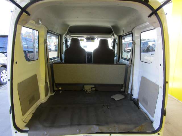Nissan NV100 Clipper 9