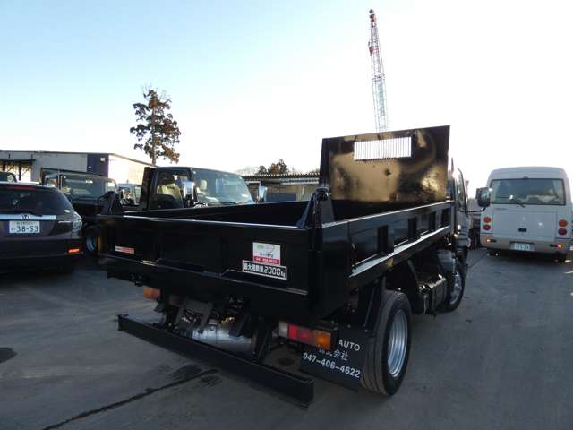 Mitsubishi Fuso Canter 7
