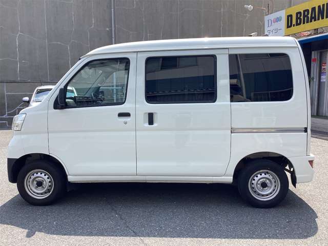 Daihatsu Hijet Cargo 10