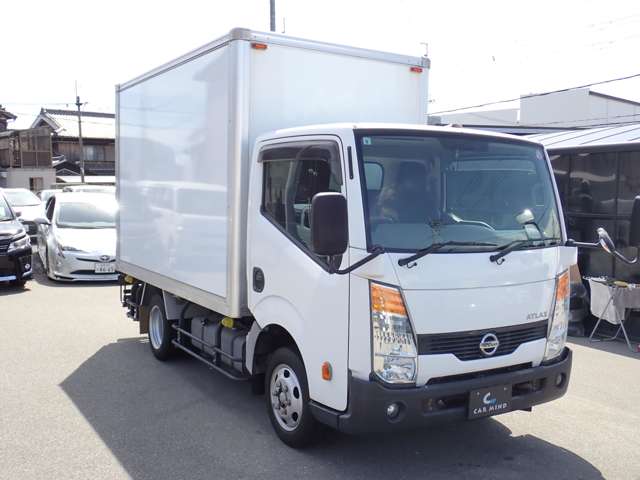 Nissan Atlas 4