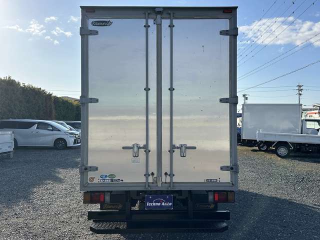 Isuzu Elf 2