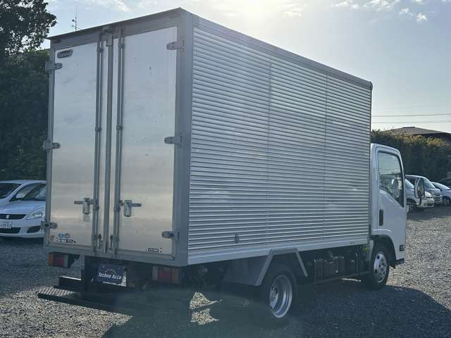 Isuzu Elf 9