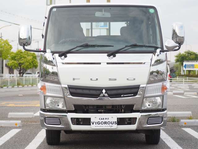 Mitsubishi Fuso Canter 4