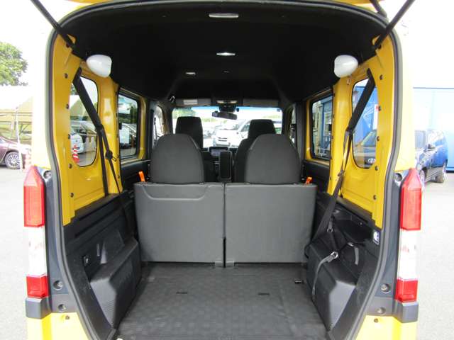 Honda N-VAN 8
